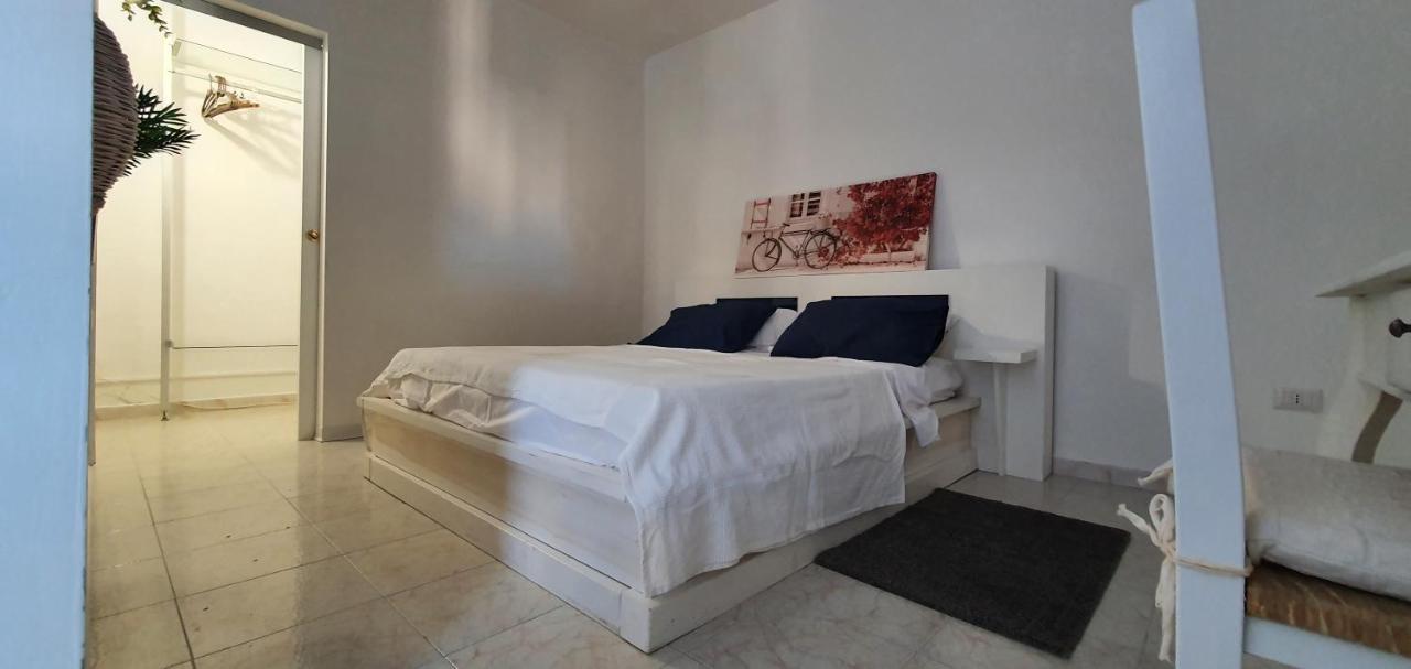 Sardinia Suites & Apartments -Casa-Loft A Pochi Passi Dal Centro- Santa Teresa Gallura Exterior photo